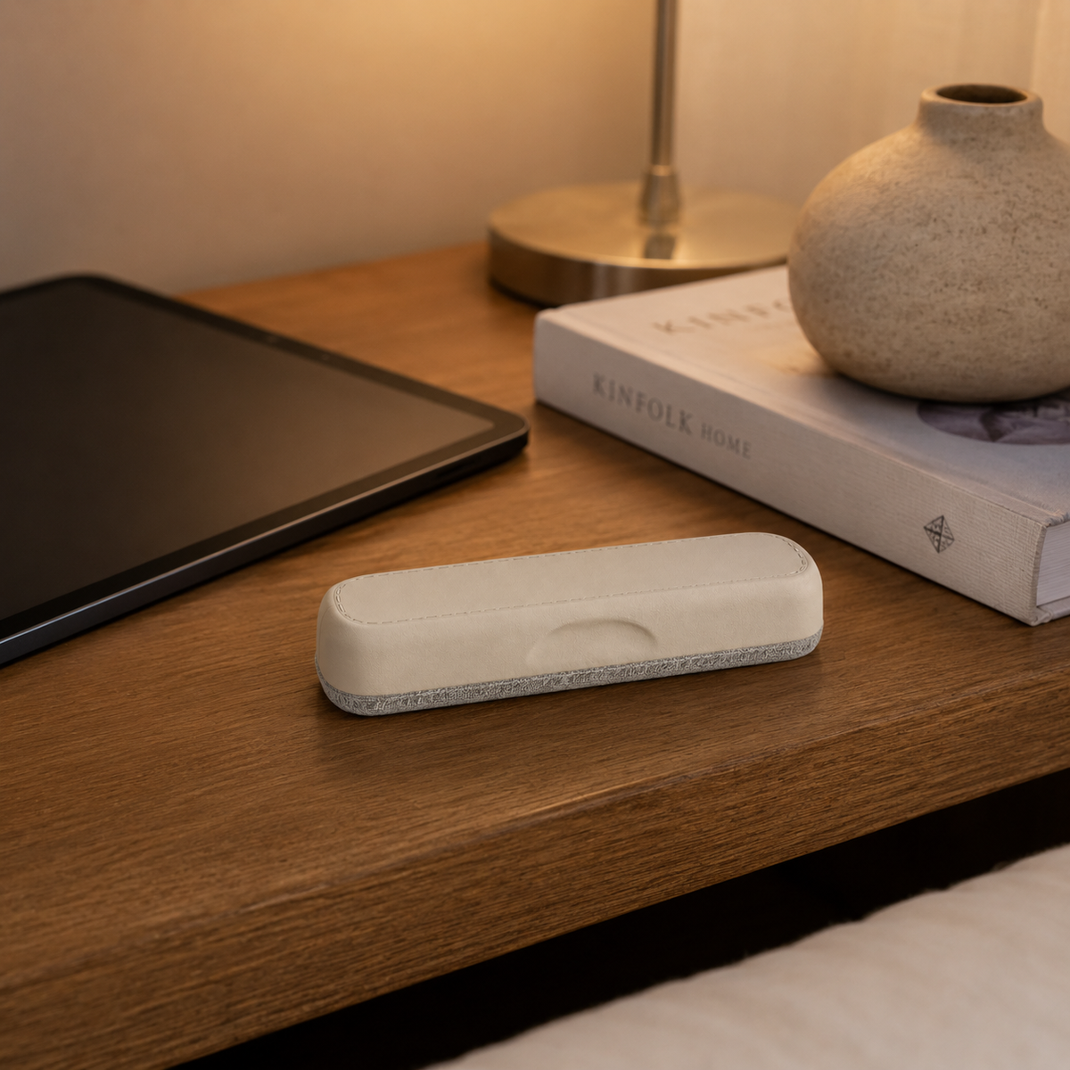 Reusable Wide-Surface Screen Cleaning Bar – Portable Microfiber Wiper for Phones, Tablets & Laptops